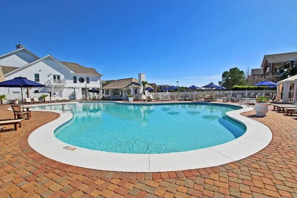Emerald Greens 1102 - 1 Br condo
