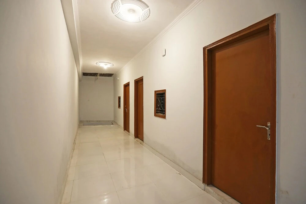 Silverkey Executive Stays 42928 Near Global Hospital