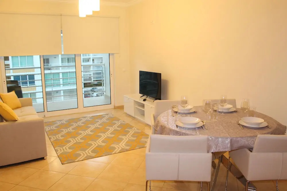 Luxury 1 bed Apartment 1,5 km From Praia da Rocha