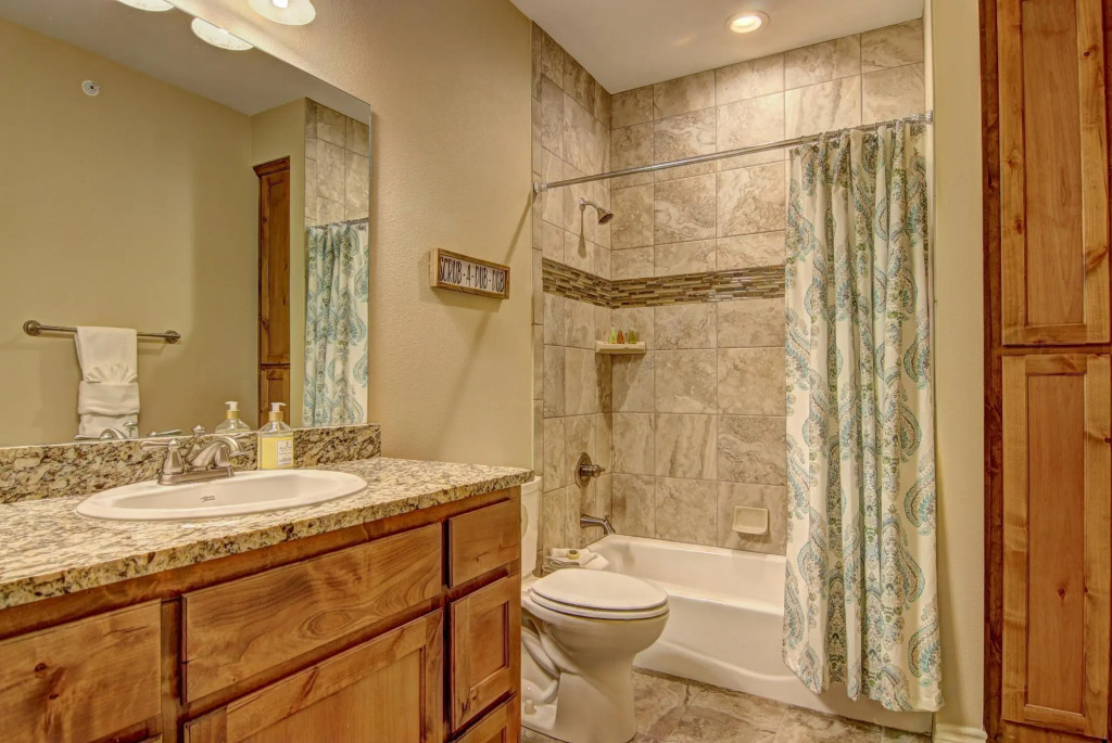 Rivendell RG 208 in Canyon Lake