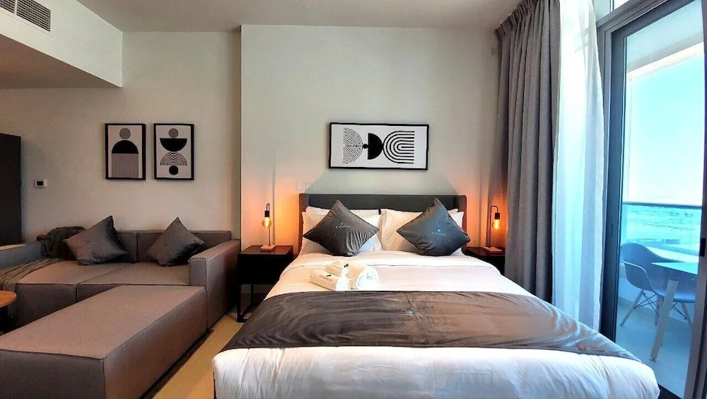 Pristine Studio with Canal View - 703