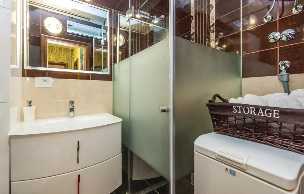 Stunning Home in Rijeka With Wifi and 2 Bedrooms