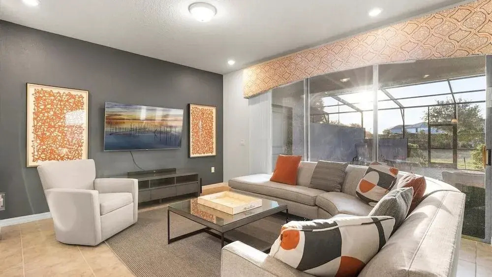 5 Bed 4 Bath Townhouse With Pool 5 Bedroom Townhouse by RedAwning