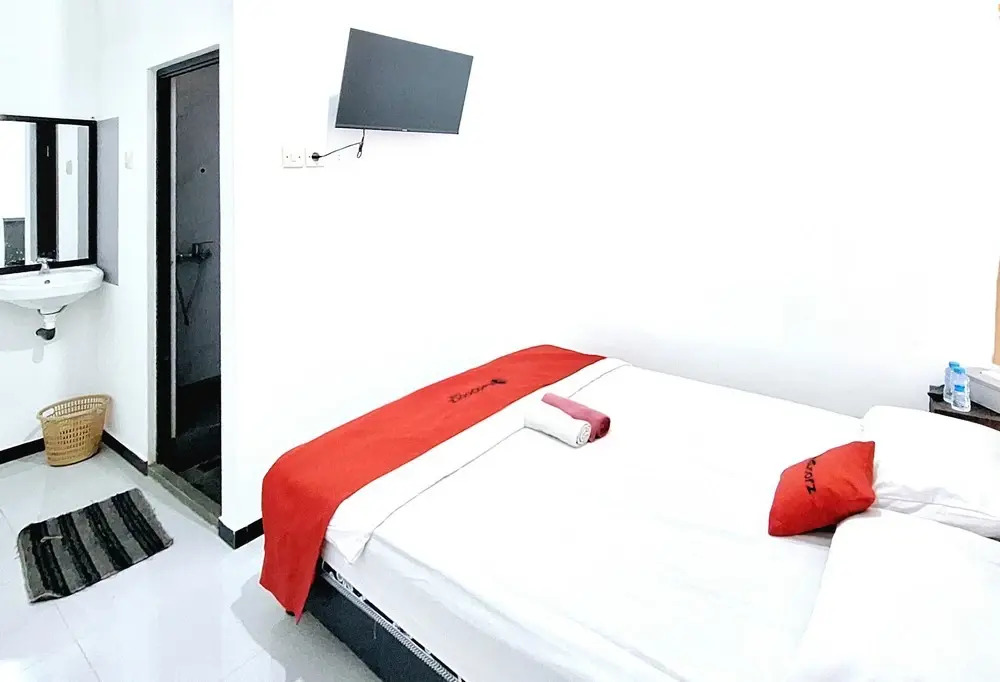 RedDoorz at Queen Asri Premium