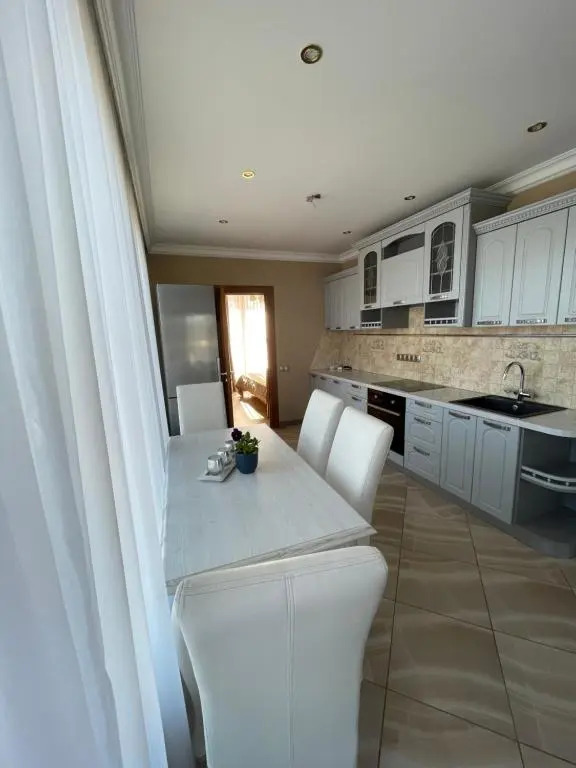 Kadiku Apartment