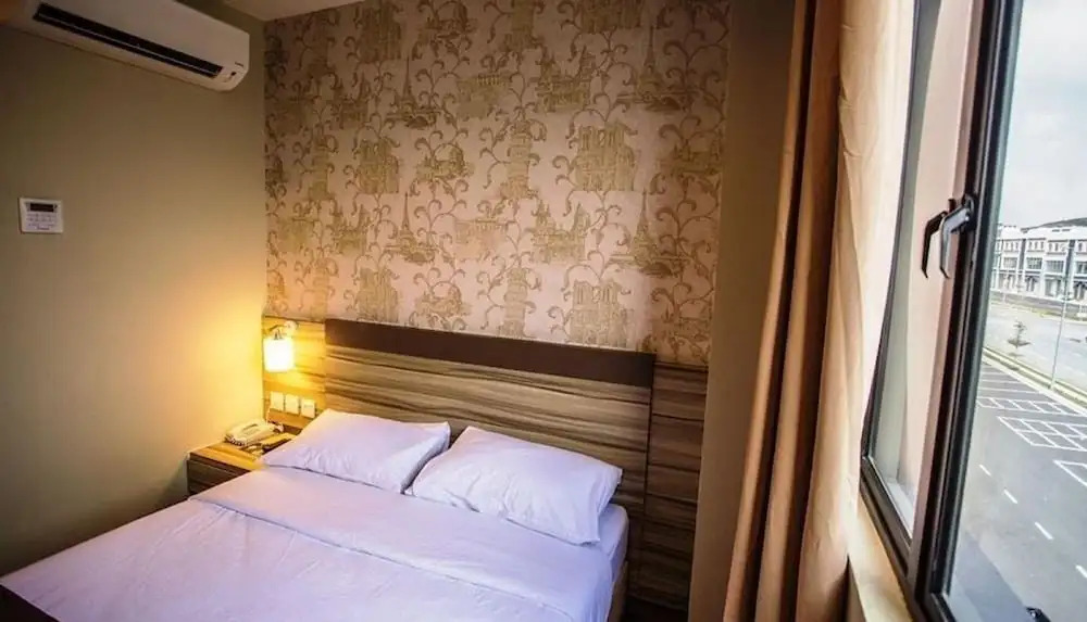 Victory City Hotel Crystal Bay