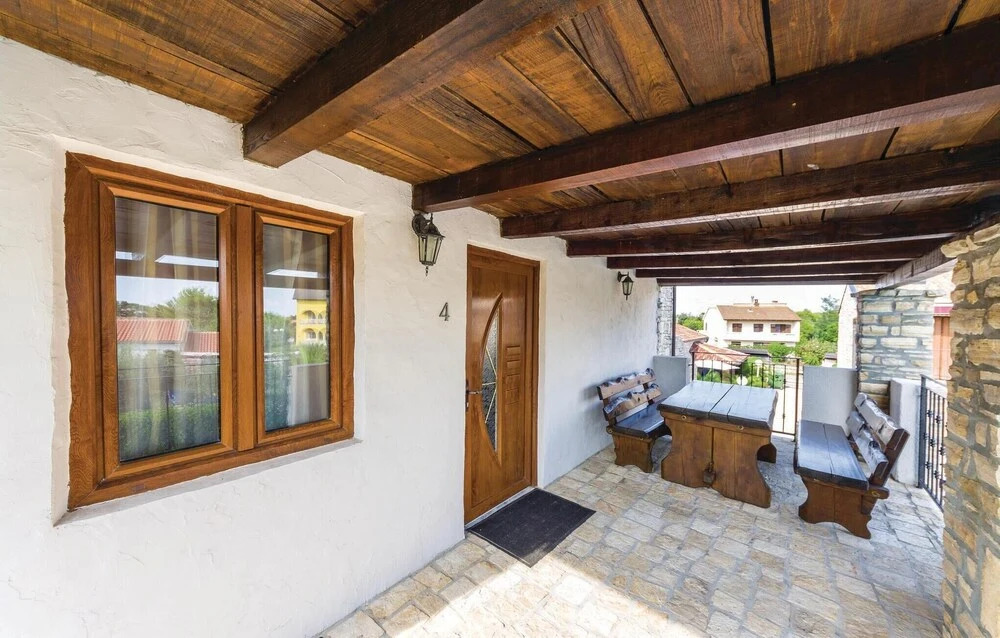 Nice Apartment in Vir With 2 Bedrooms, Wifi and Outdoor Swimming Pool