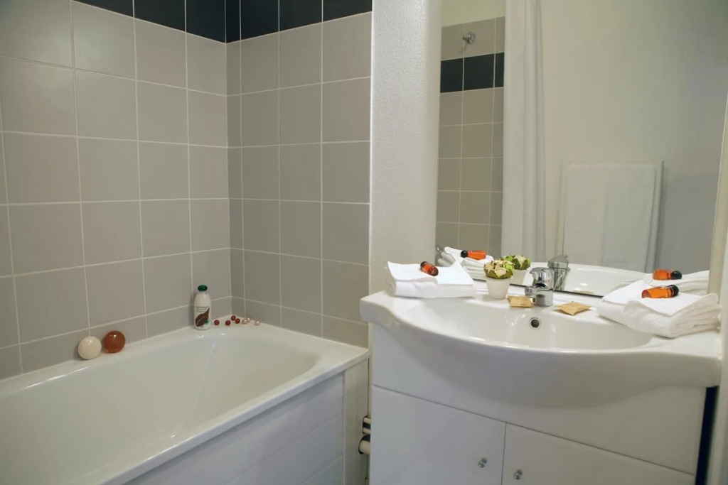 Nemea Appart Hotel Green Side Biot Sophia Antipolis
