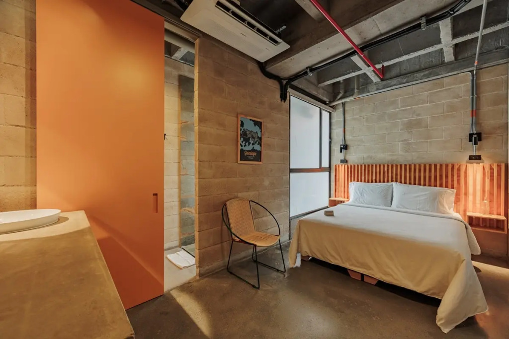 The Somos S Hotel