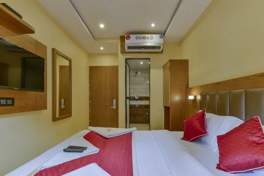Hotel Residency Park Near Masjid Rly Station South Mumbai