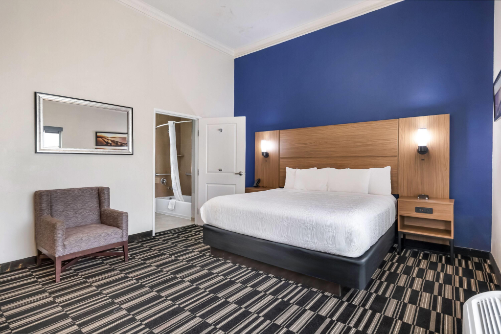 La Quinta Inn & Suites by Wyndham Alvin