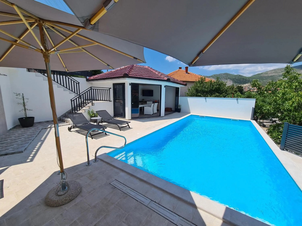 Studio apartmani Milović