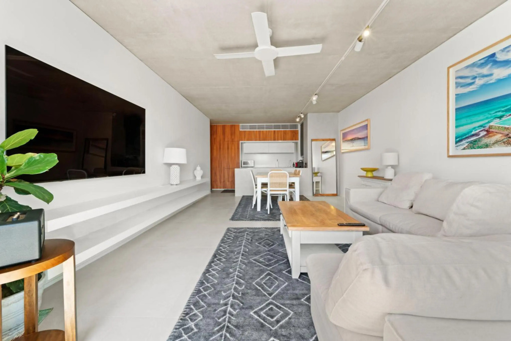 Premium Bondi Beach 2 Bedroom with Beach view and parking