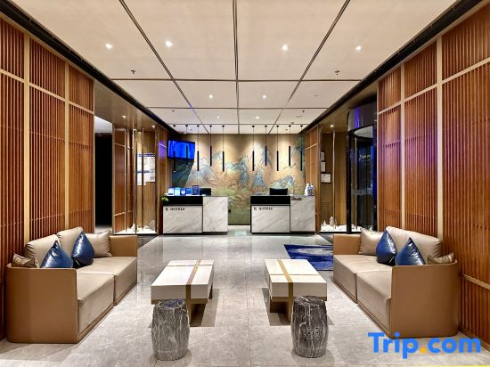 H Hotel (Wanda Plaza Chifeng University Store)