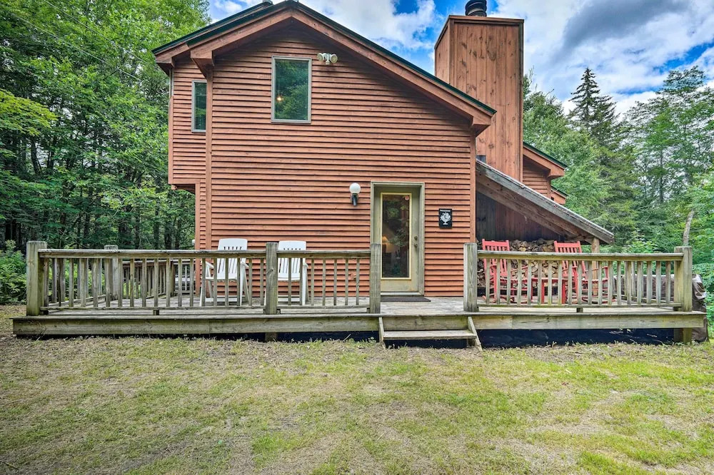 Spacious Dover Home w/ Sauna < 5 Miles to Ski!