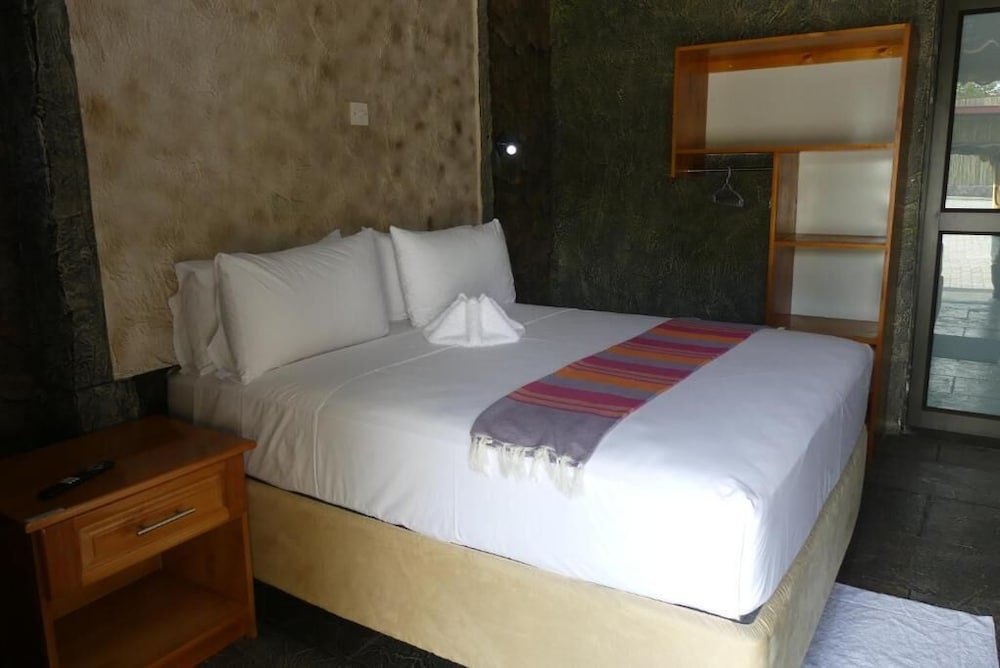 Makgadikgadi Riverview Inn