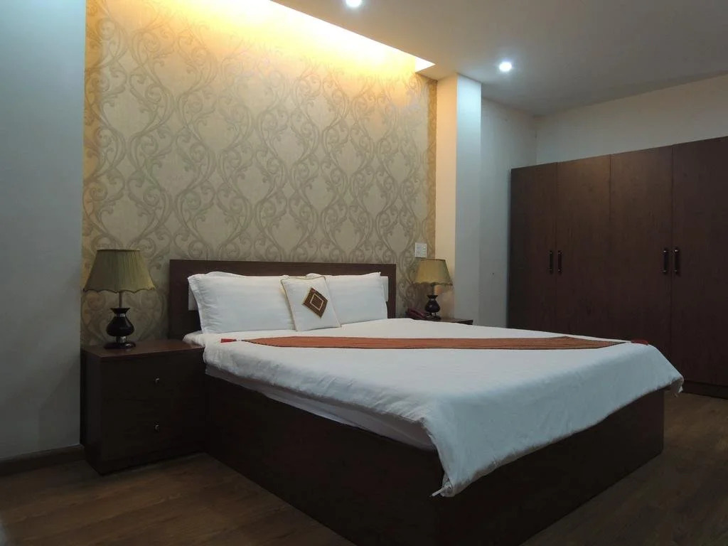 Louis Hotel - Bui Vien Walking Street