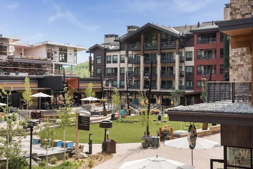 90 Carriage Way #3312 (203160-9297) - 3 Br Condo