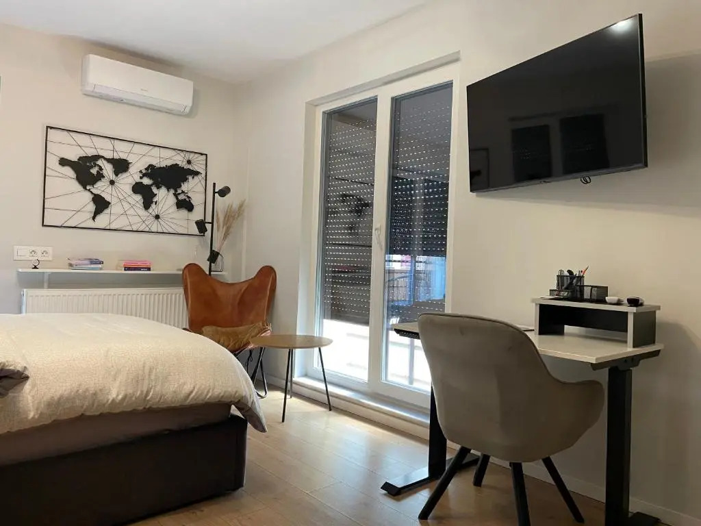 G Studio near Iulius Mall