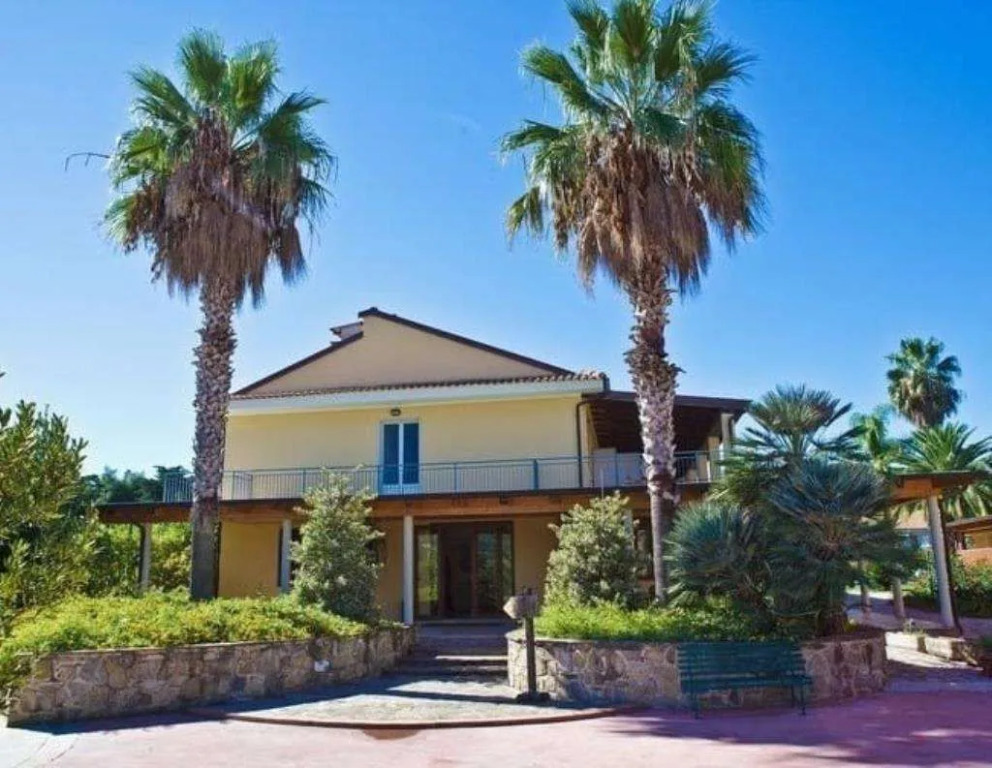Solone Beach Resort