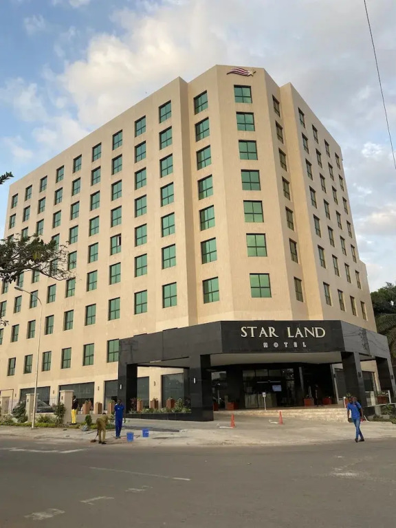 STAR LAND HOTEL BASTOS