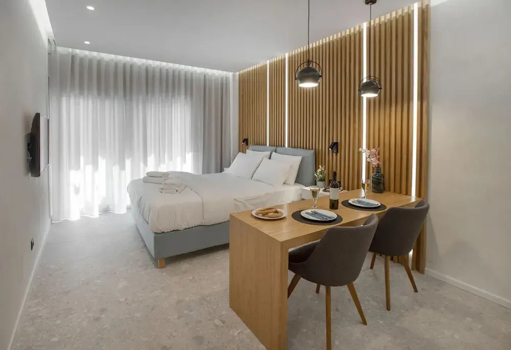 Nikis Suites Syntagma-Plaka 2 by GHH