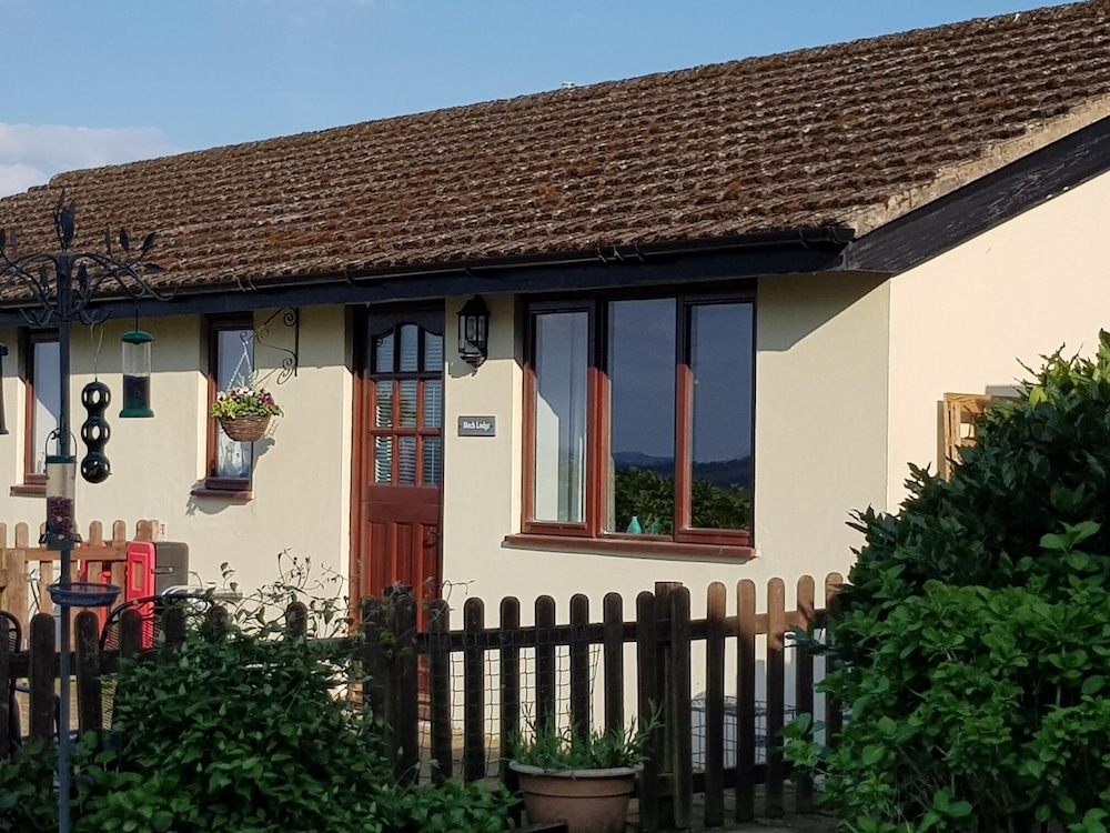 The Rock self-catering holiday cottage and garden lodges