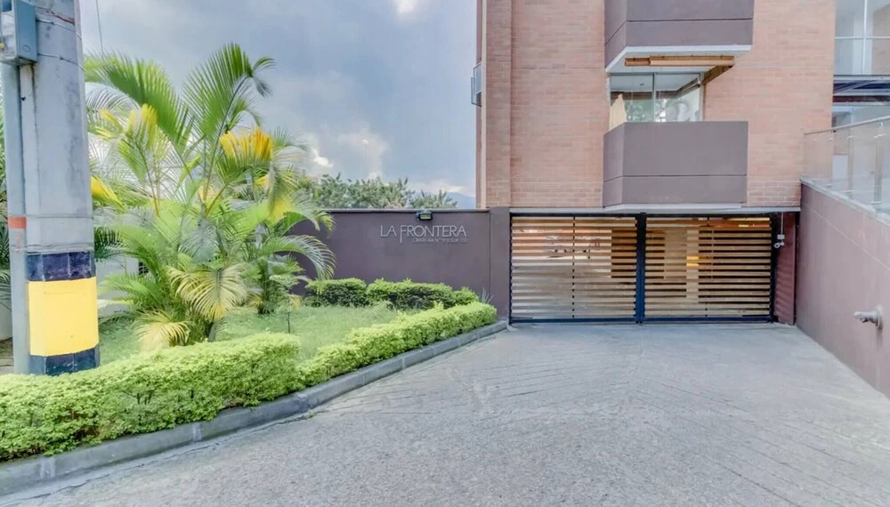 Estudio De Lujo La Frontera Piso 2 Con Balcon