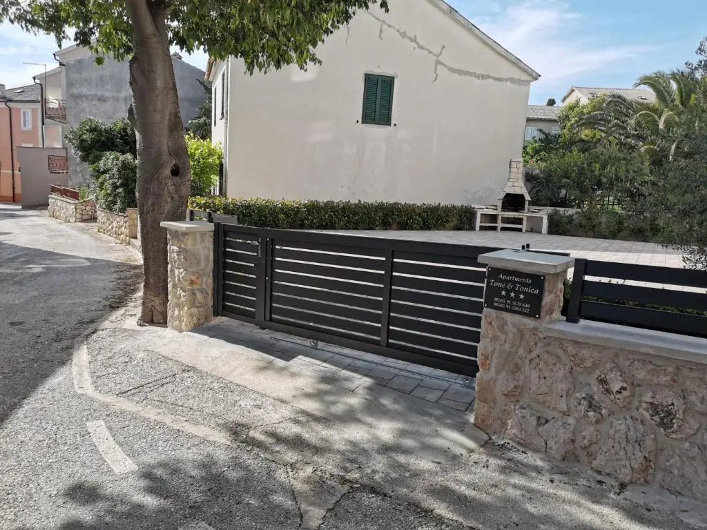 Apartments Tone & Tonica