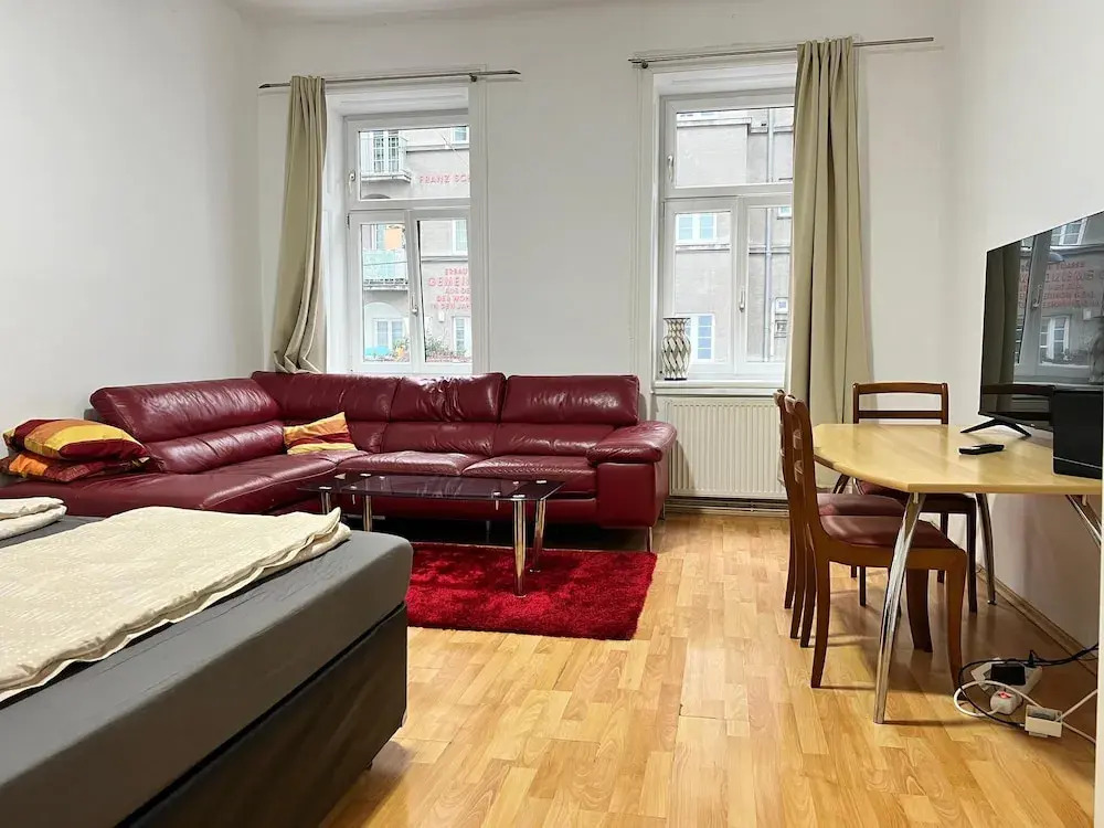 Cozy 2BR Apartment Near Prater Danube