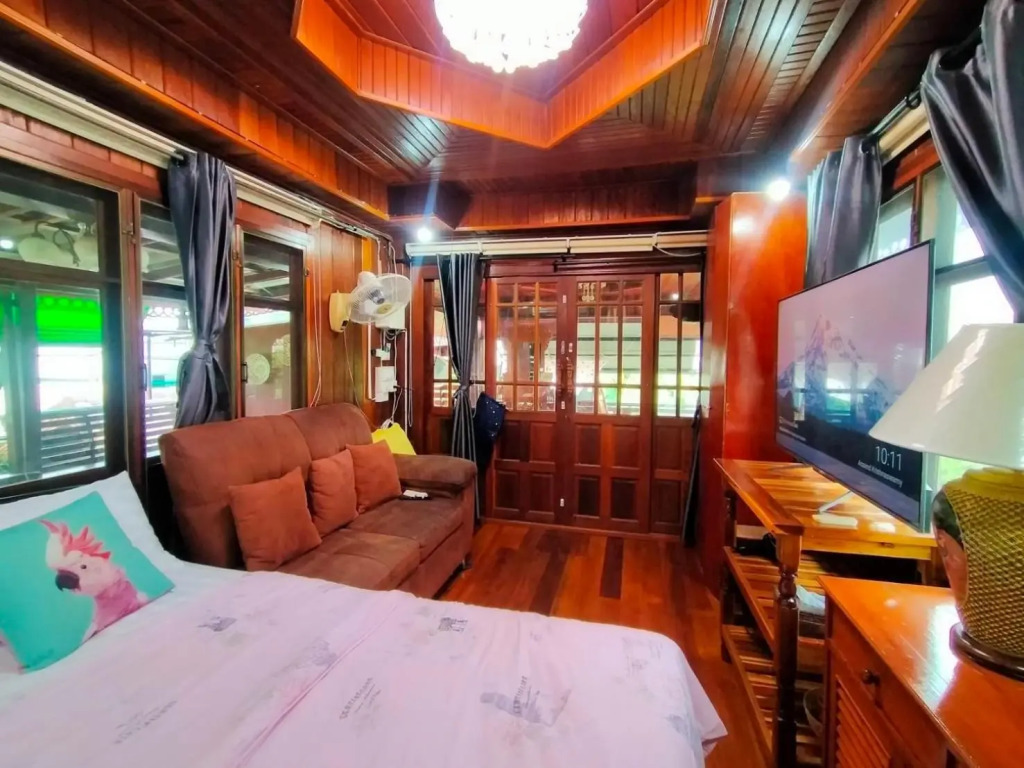 เรือนทิพย์โฮมสเตย์