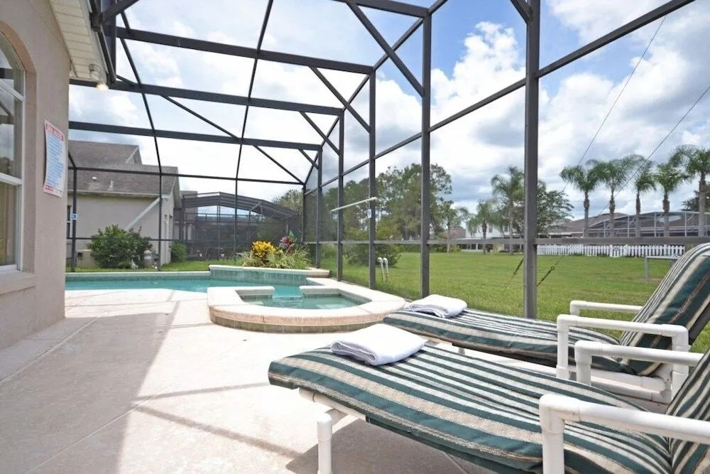 5 Br Pool Home - 423 Tuscan Ridge