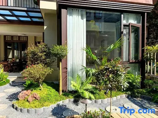 Qingkai Garden Homestay (Dai Ethnic Ancient Town)