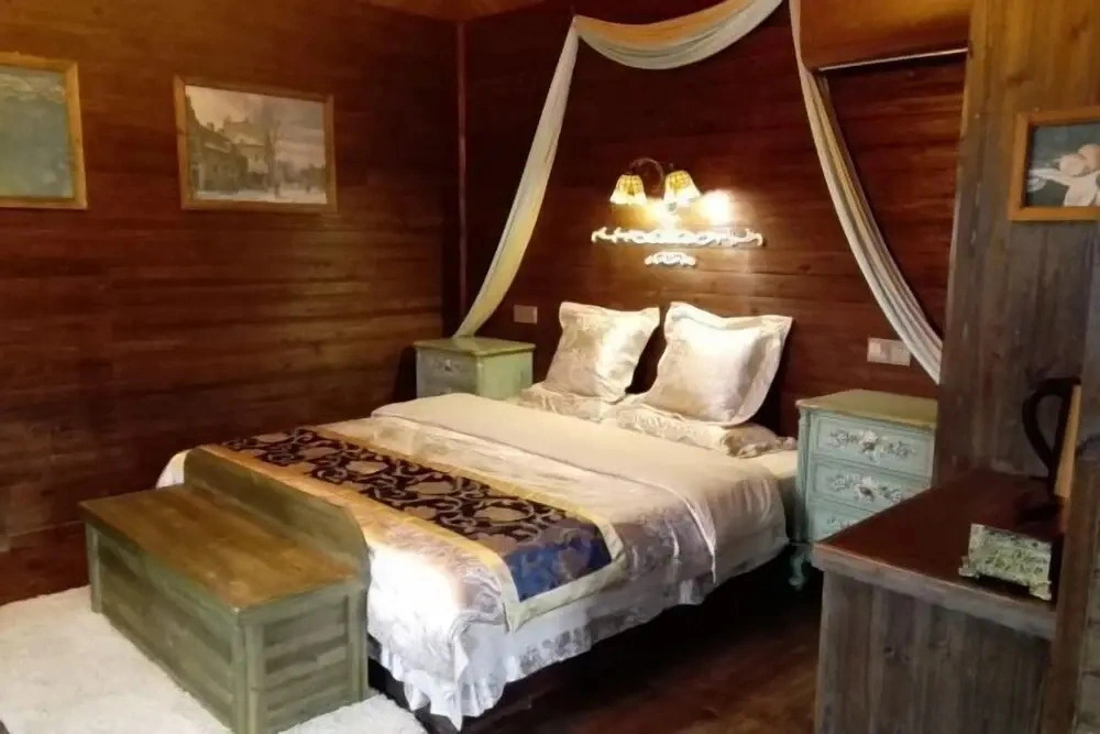 Bafu Shanju Hotel