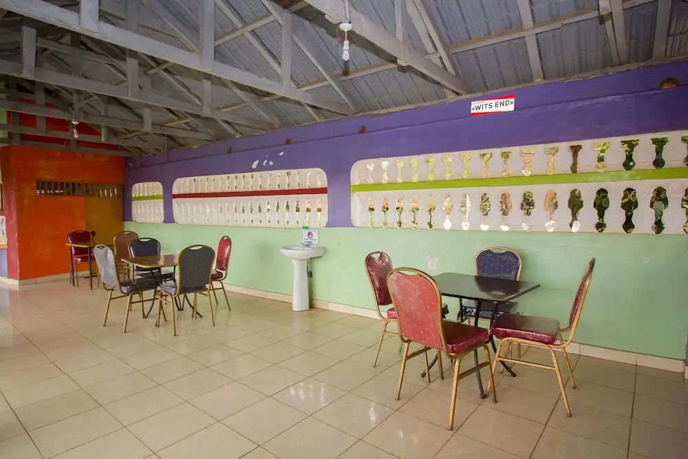 Intercounty Gardens Hotel