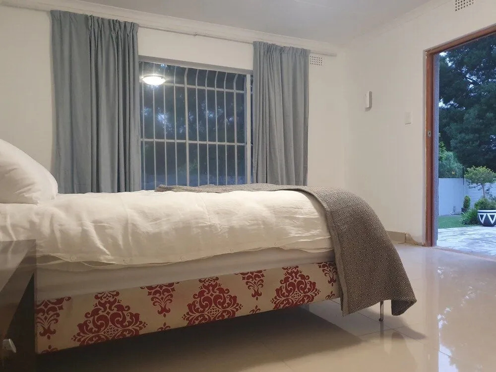 Ouklip Place Hotels