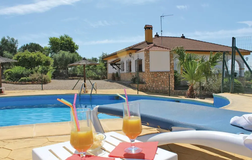 Villa With 3 Bedrooms in Hornachuelos, With Shared Pool, Enclosed Garden and Wifi
