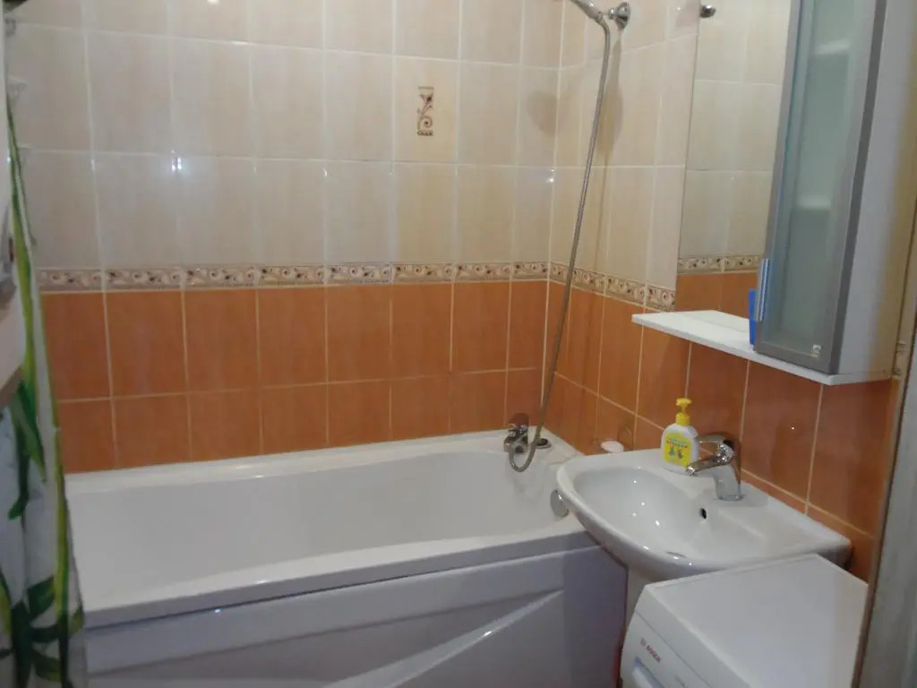 At Moskovskaya Metro Apartment