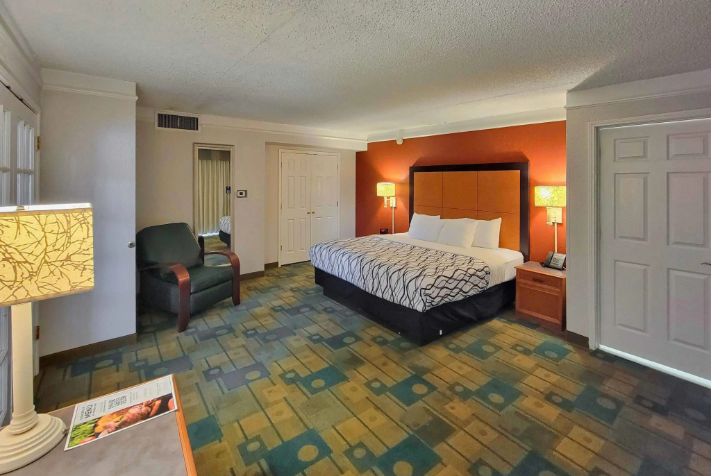 Travelodge by Wyndham Amarillo West Medical Center