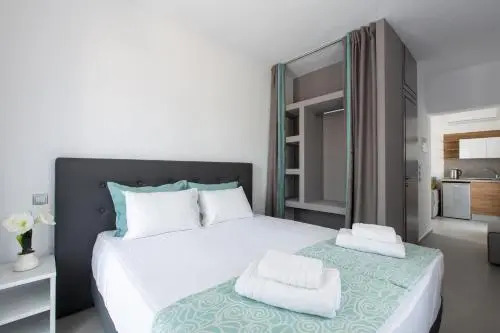 Saint Lucas Suites