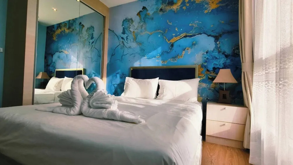 Luxury 2-bedroom Sea View Escape