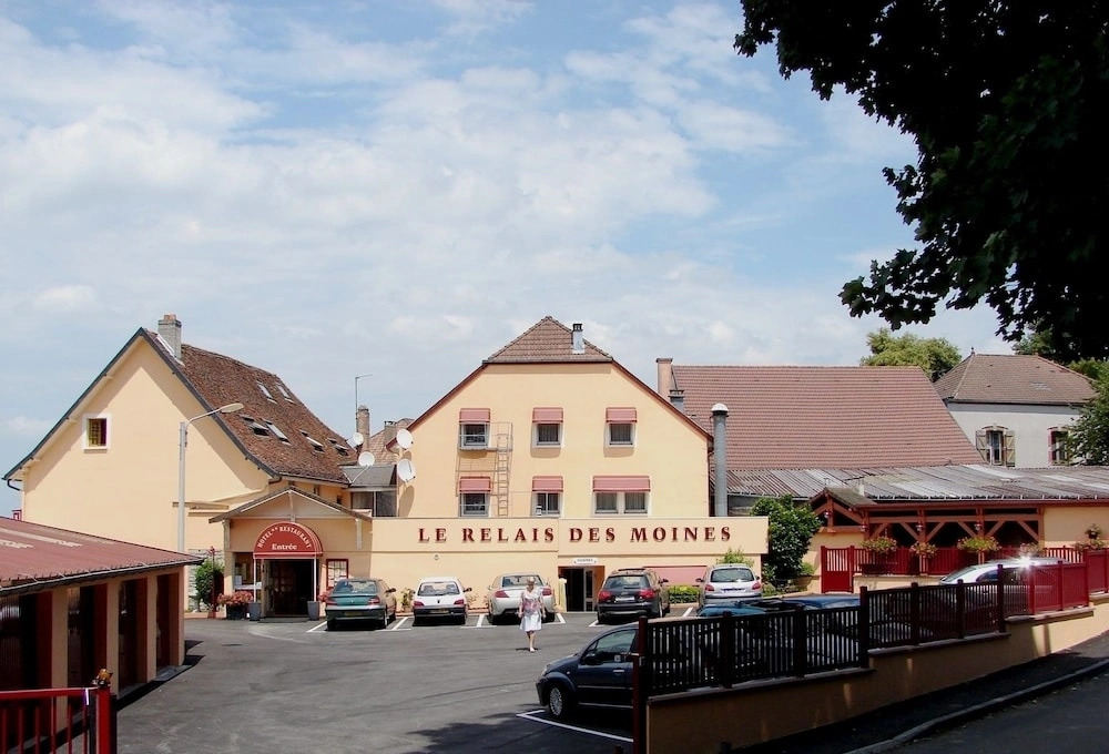 Hotel Restaurant SPA "Le Relais Des Moines - Logis Hôtels Restaurants"