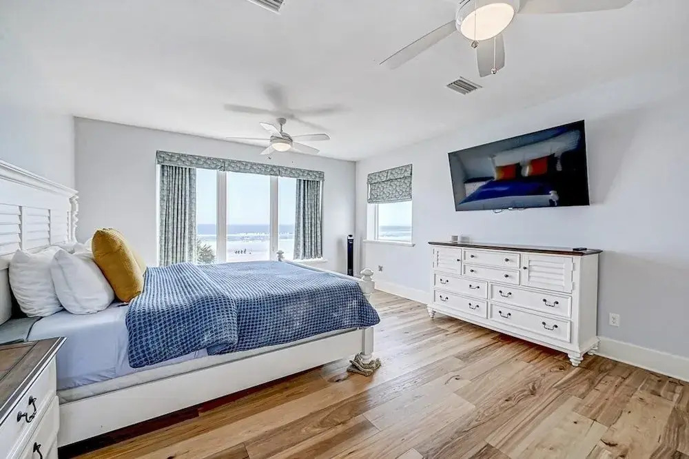 Ocean Paradise 4 Bedroom Home
