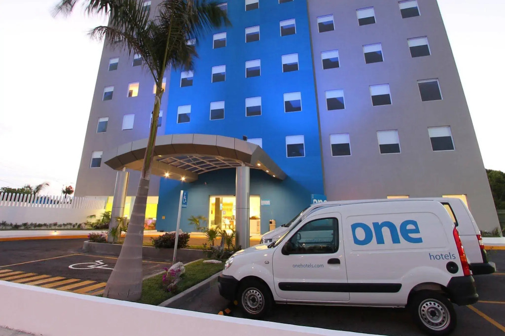 One Cancun Centro