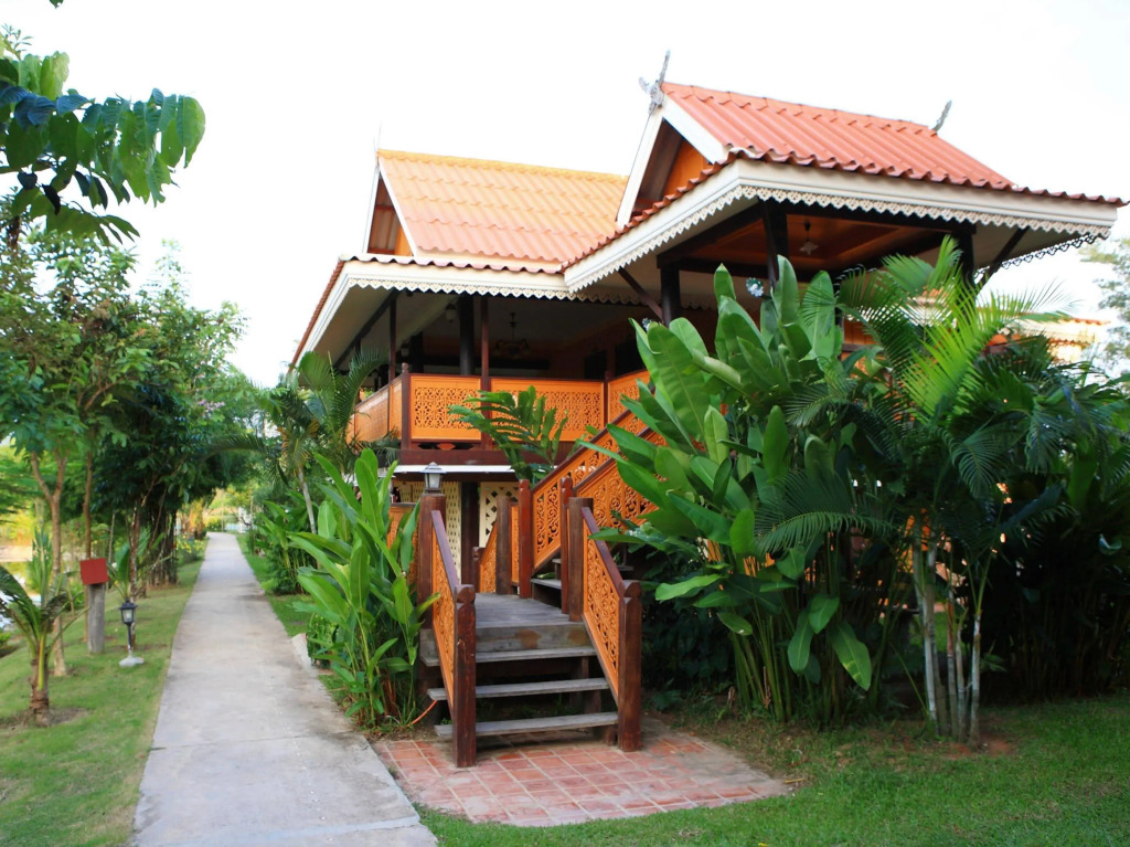 Im Poo Hill Resort.