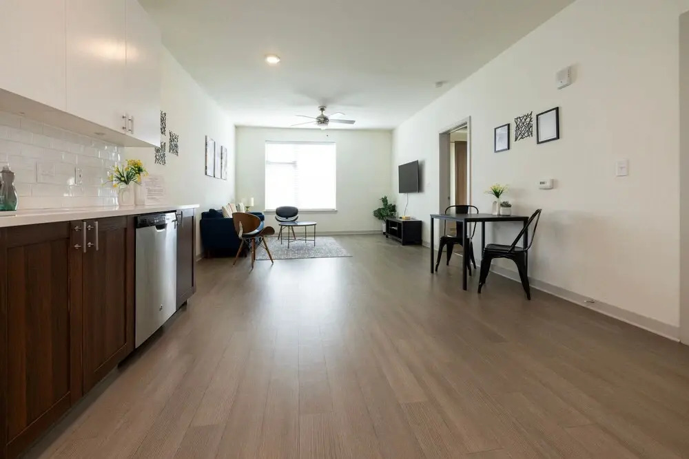 Stunning Nulu 1BR Cozysuites 06