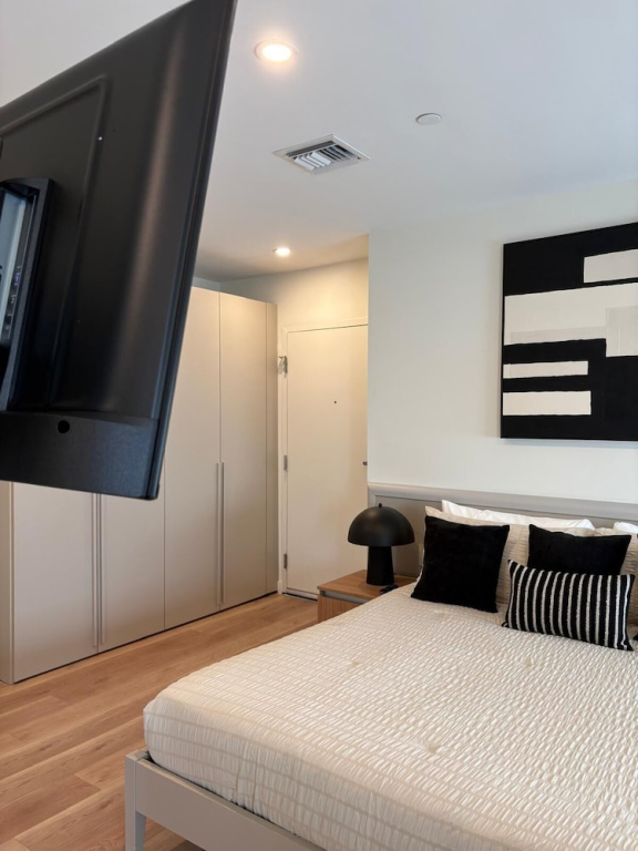 101 Wave Apartment