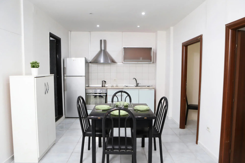 Napoli Centrale Budget Apartment