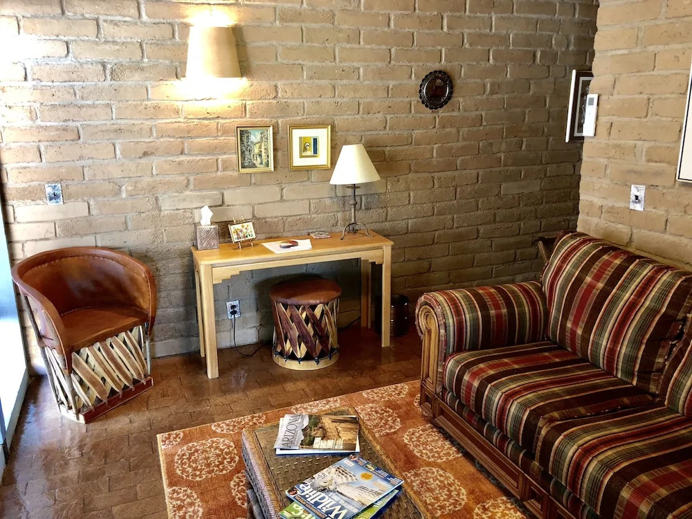 Casa Tierra Adobe Bed & Breakfast Inn