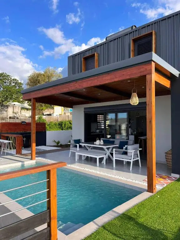 Villa élégante avec piscine privée à Saint Paul + Vue sur la mer